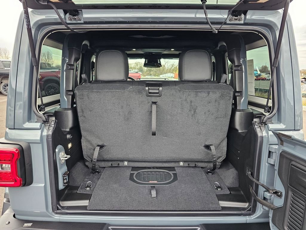 New 2026 Jeep Wrangler Rubicon AWD/4WD image 27