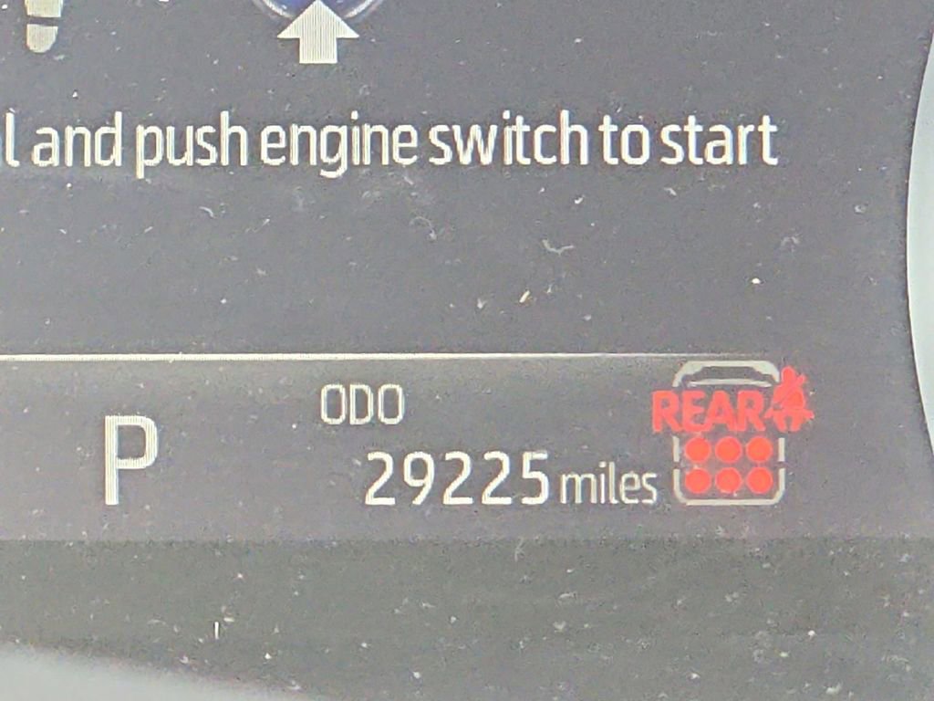 Used 2024 Toyota Highlander LE image 33