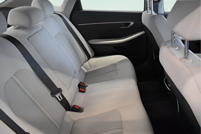 Used 2025 Hyundai Sonata SEL FWD image 17