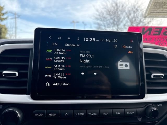 Certified 2025 Hyundai Venue Limited image 36