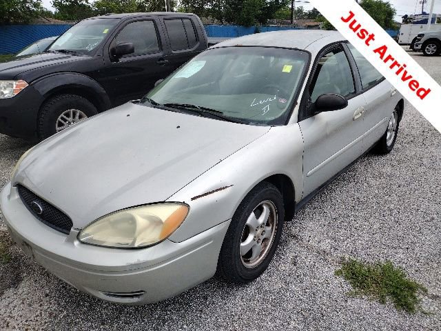 Used 2004 Ford Taurus SES