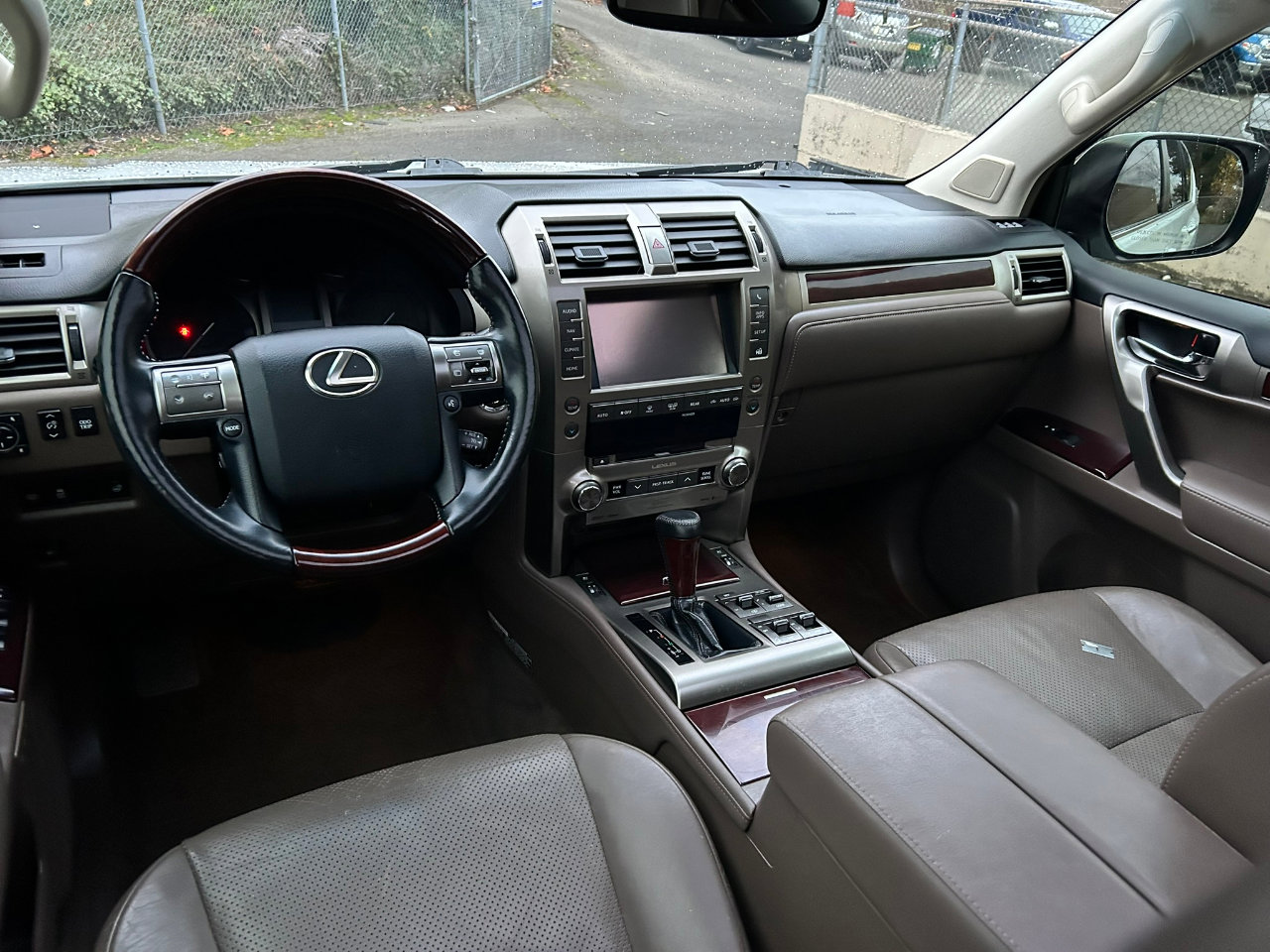 Used 2014 Lexus GX 460 Luxury image 15