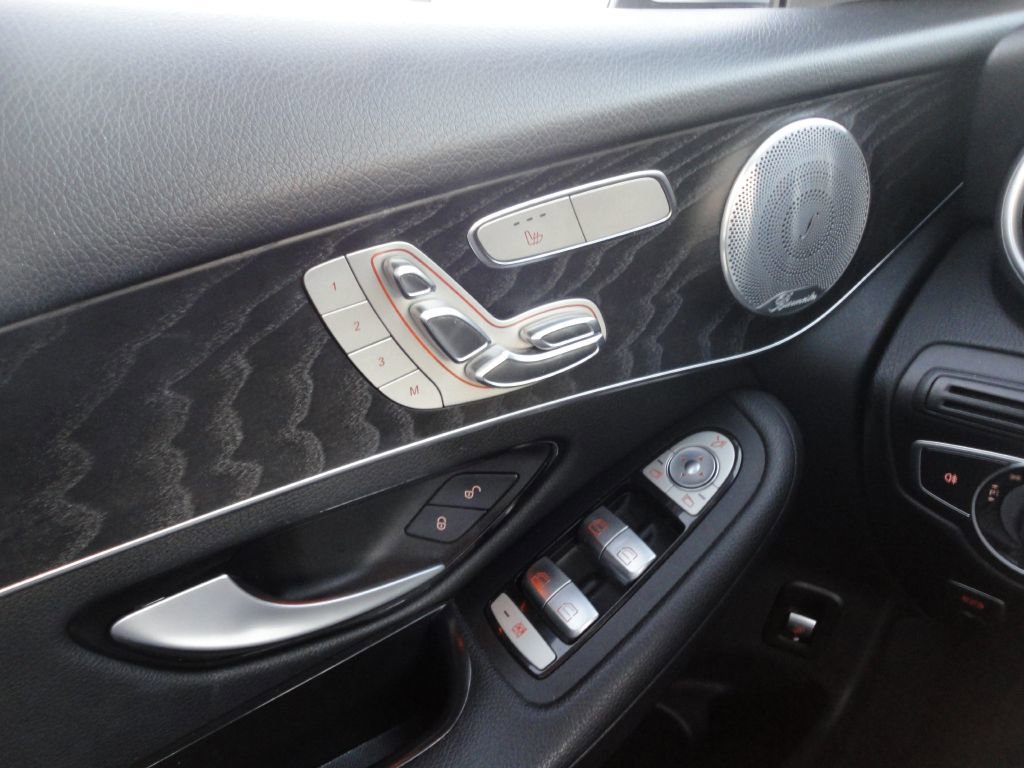 Used 2016 Mercedes-Benz GLC 300 4MATIC image 15