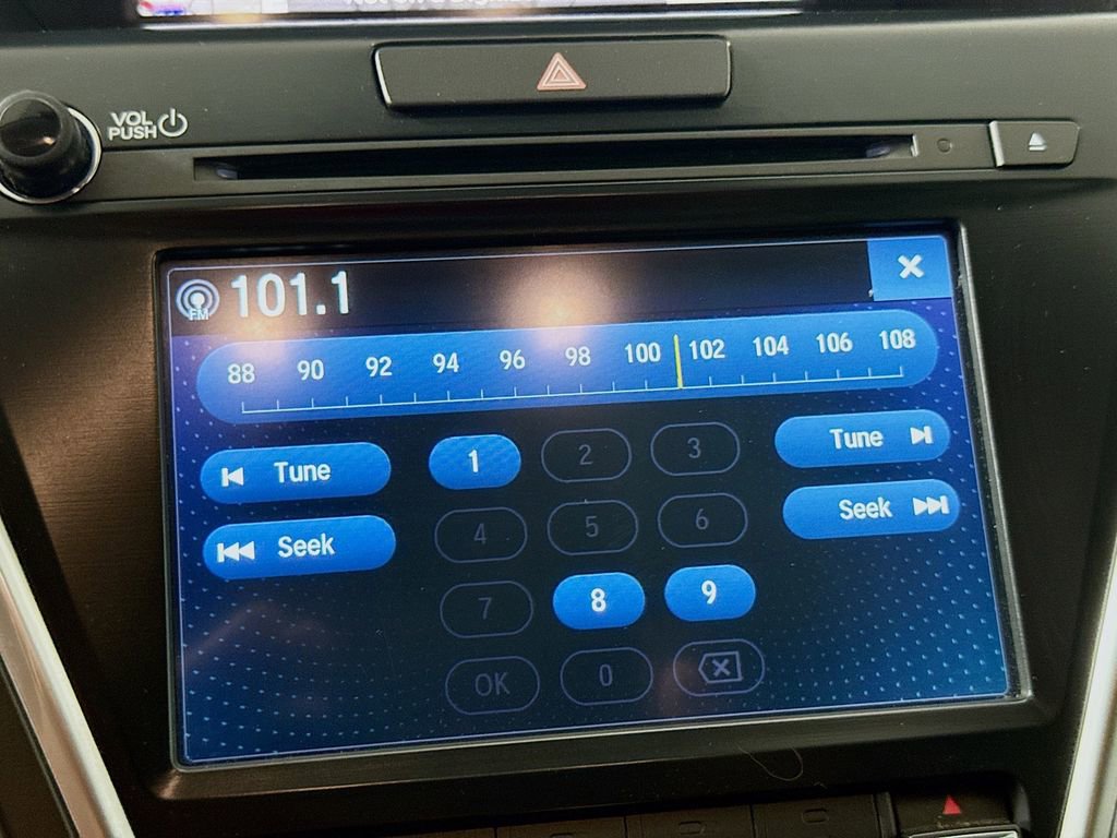 Used 2018 Acura MDX FWD w/ Advance Package image 14