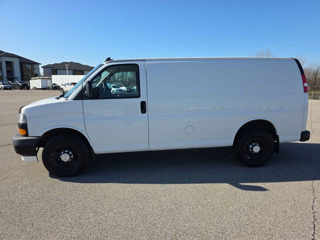 Used 2019 Chevrolet Express 2500 w/ Driver Convenience Package image 10