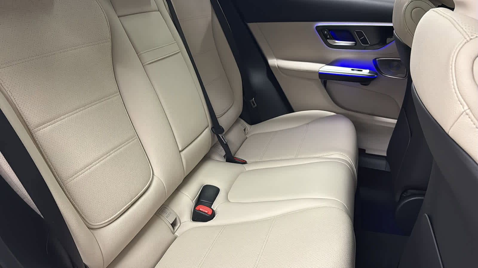 New 2026 Mercedes-Benz GLC 300 4MATIC image 34