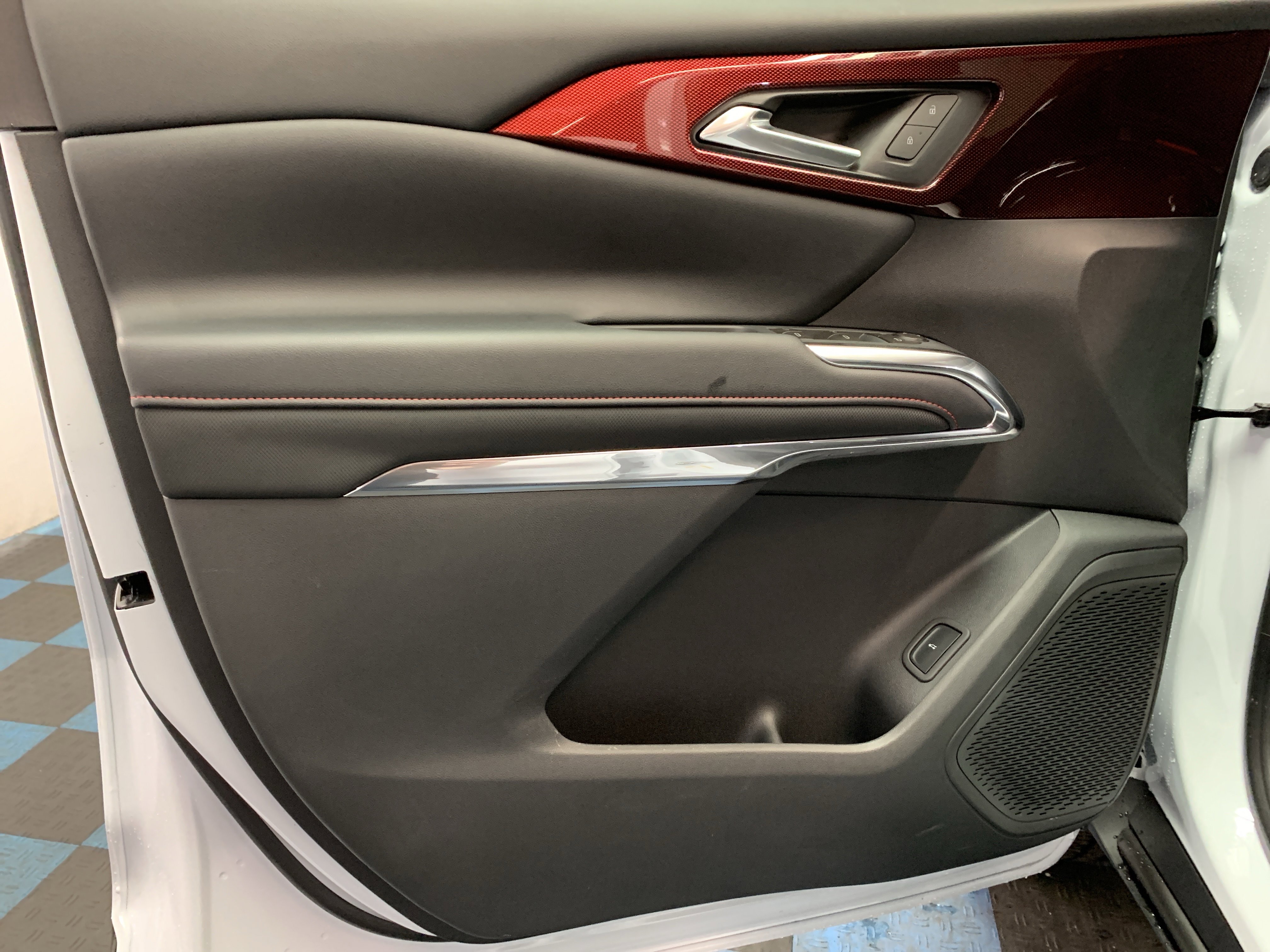 New 2026 Chevrolet Traverse Z71 image 9