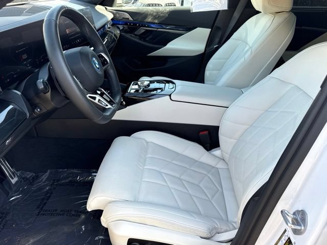 Certified 2025 BMW i5 xDrive40 w/ Executive Package AWD/4WD image 19