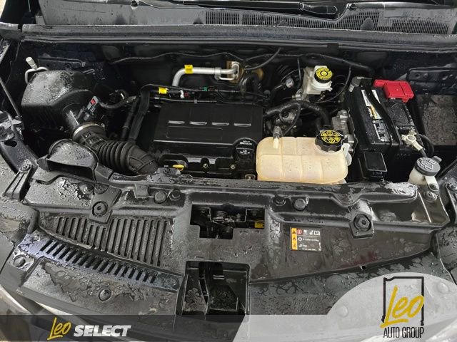 Used 2021 Chevrolet Trax LT w/ Driver Confidence Package AWD/4WD image 24