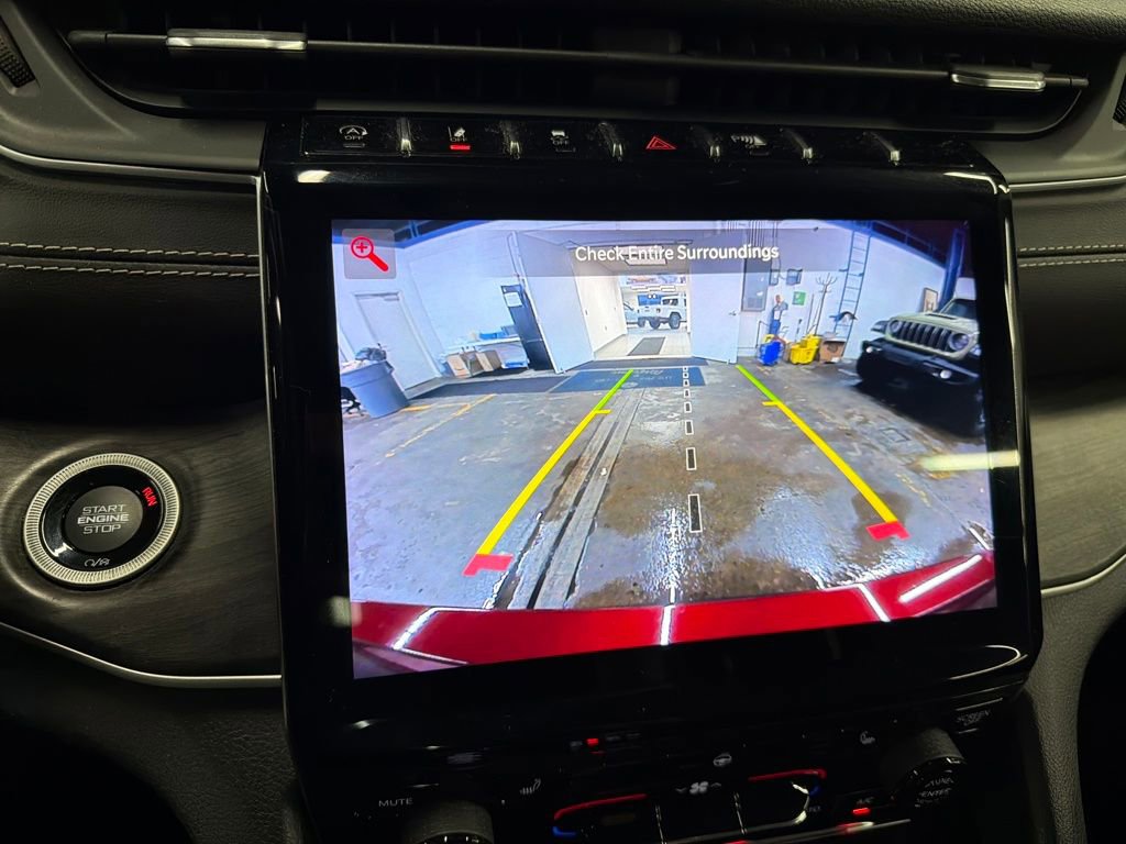 Used 2021 Jeep Grand Cherokee L Limited image 32