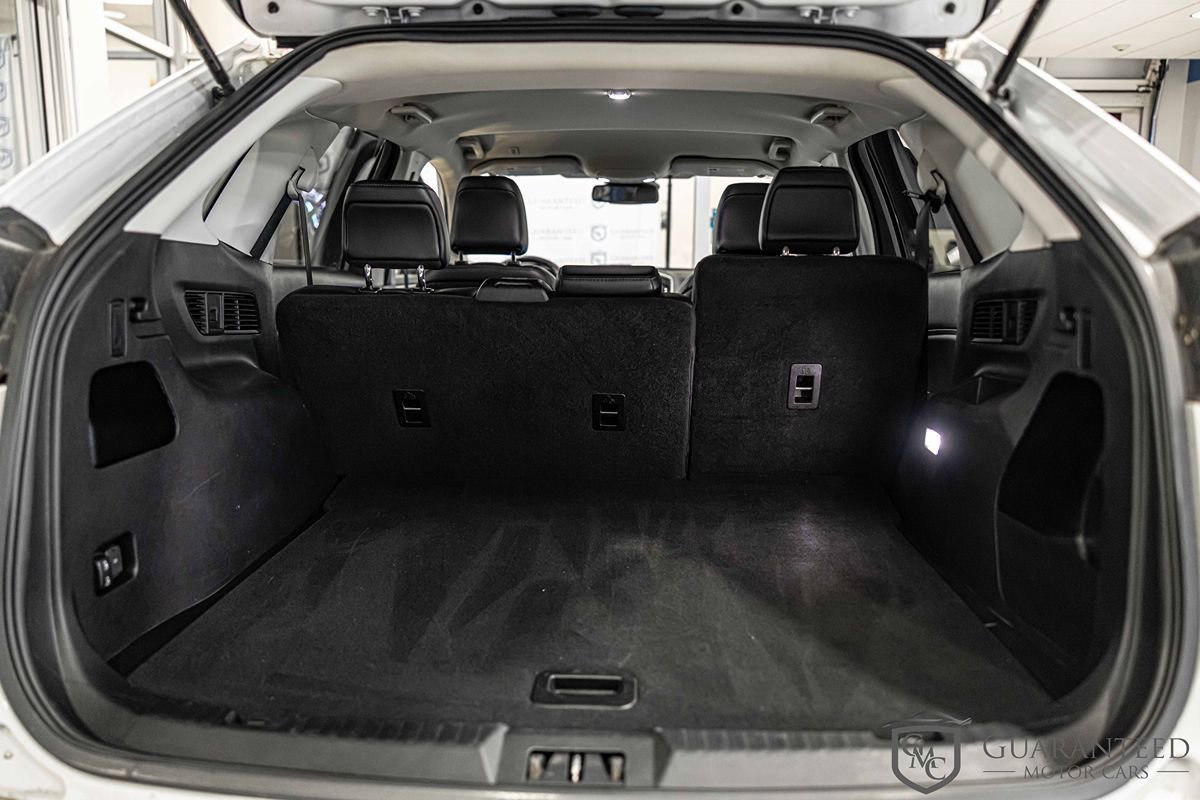 Used 2022 Ford Edge SEL image 15