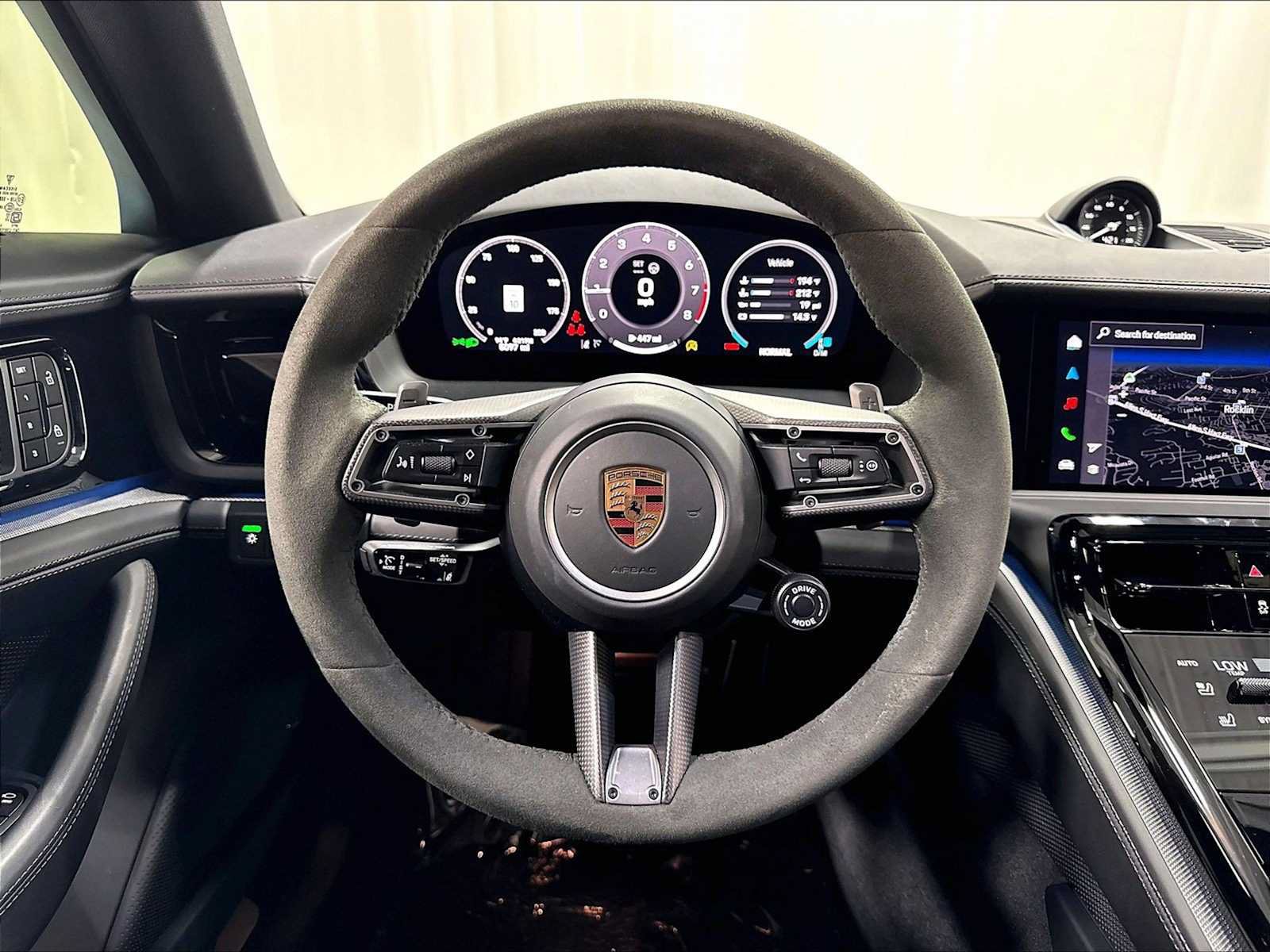 Used 2025 Porsche Panamera 4 AWD/4WD image 18