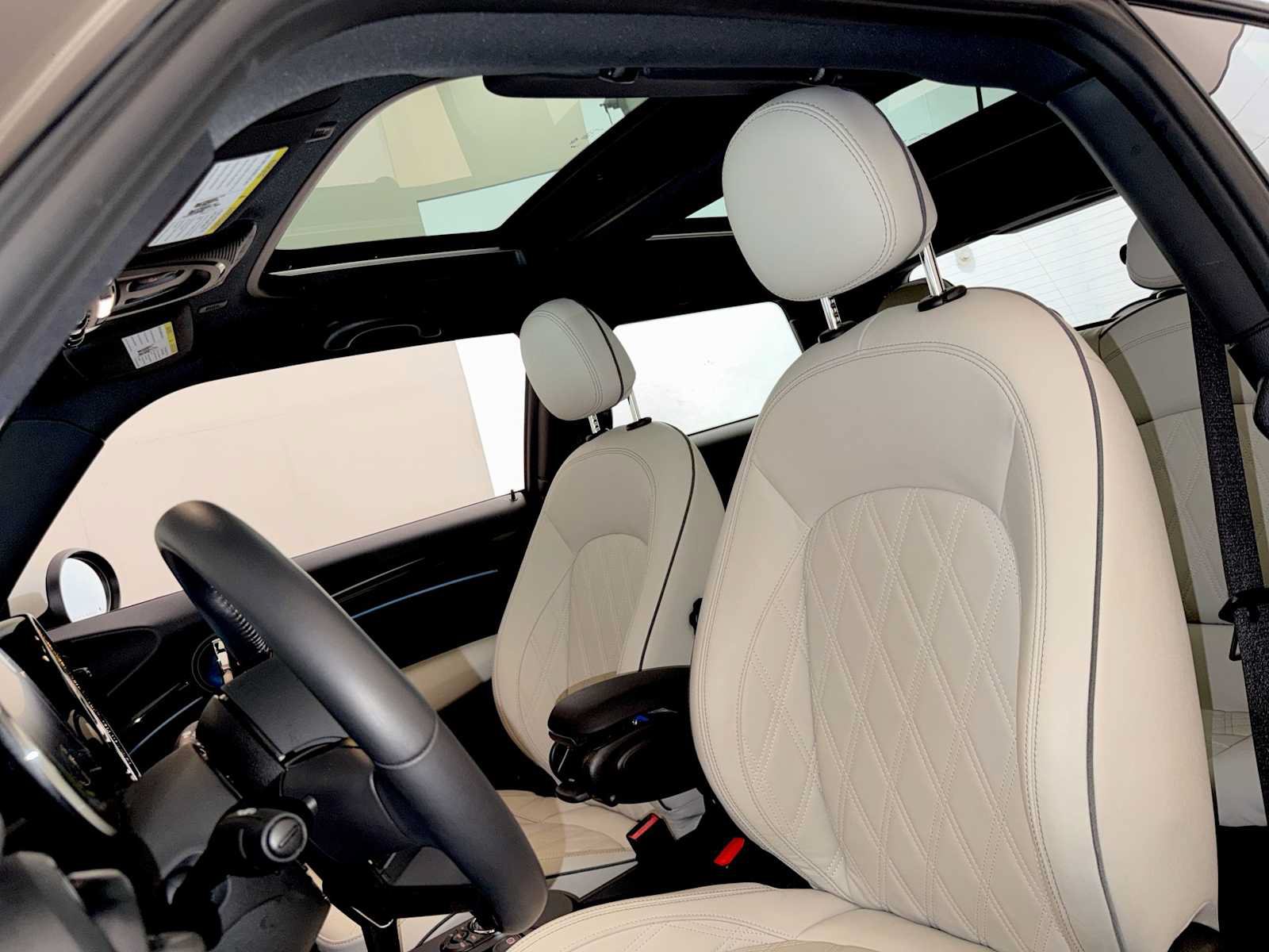 Used 2024 MINI Cooper SE FWD image 20