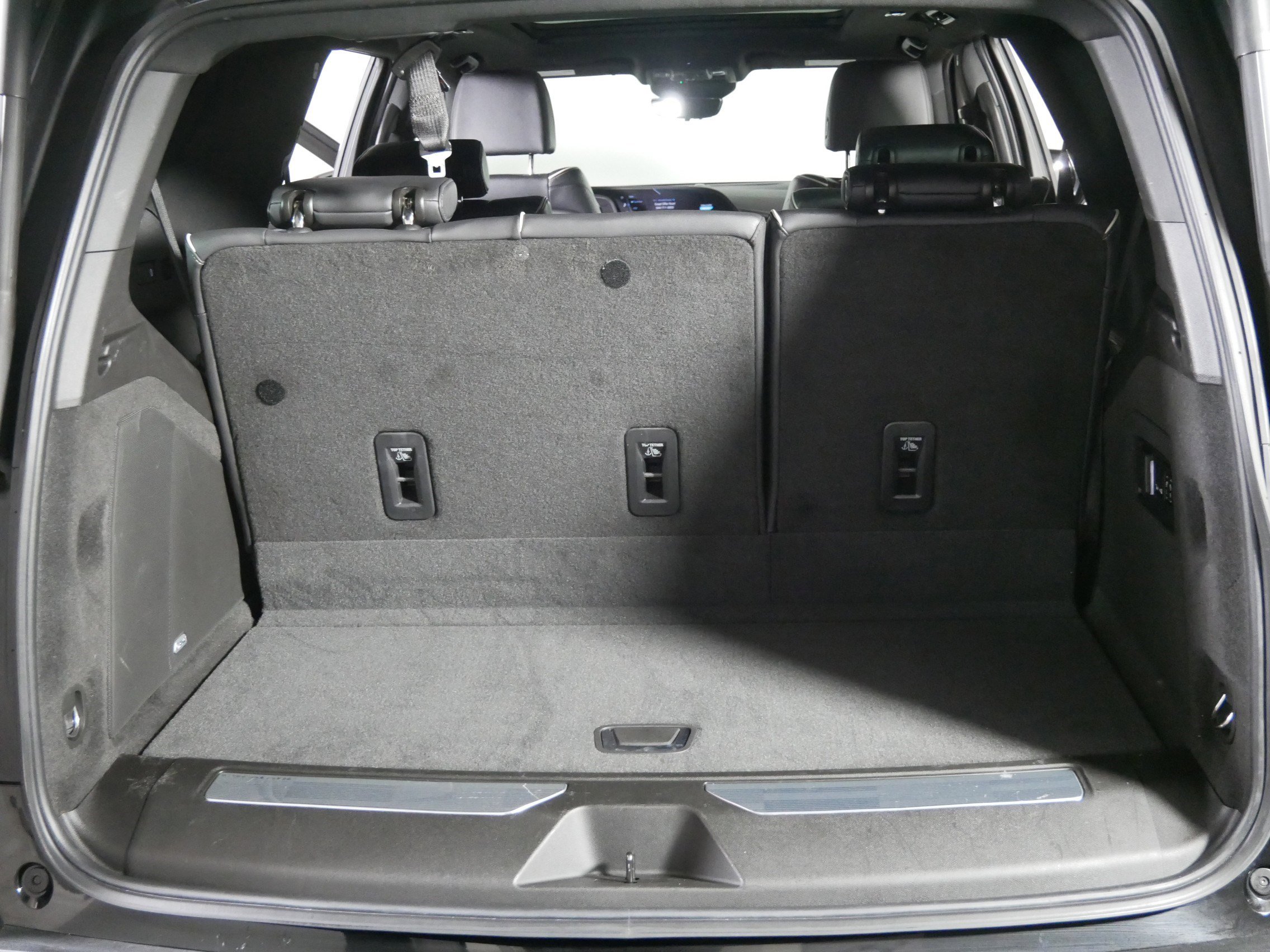 Certified 2022 Cadillac Escalade Sport w/ LPO, Floor Liner Package AWD/4WD image 18