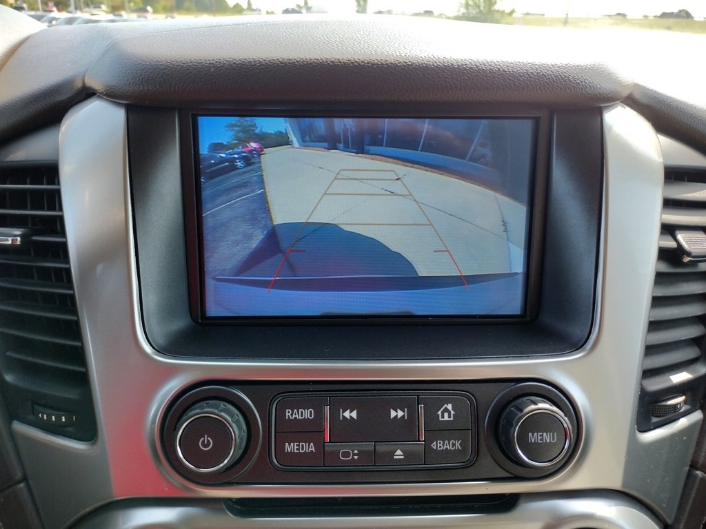 Used 2019 Chevrolet Suburban Premier image 4