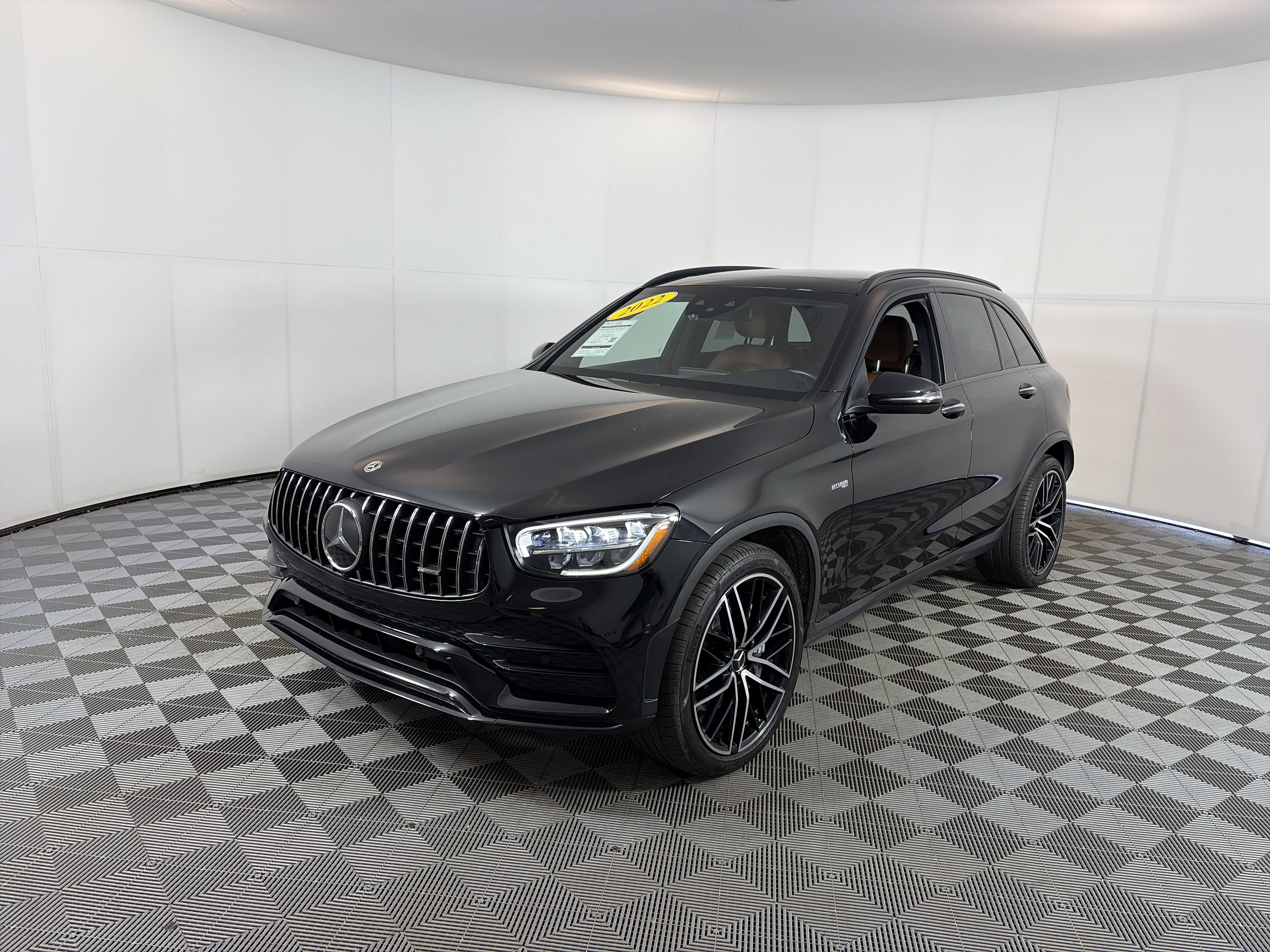 Used 2022 Mercedes-Benz GLC 43 AMG 4MATIC image 2