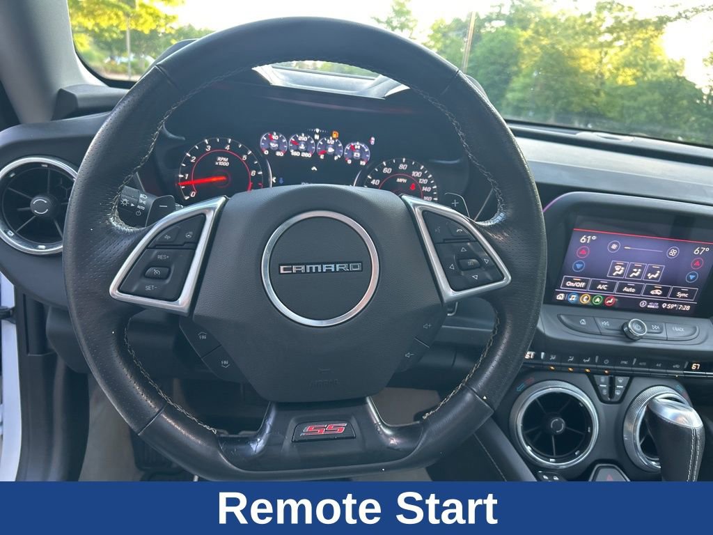 Used 2020 Chevrolet Camaro SS RWD image 9