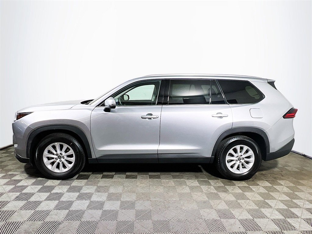 Certified 2025 Toyota Grand Highlander AWD image 5