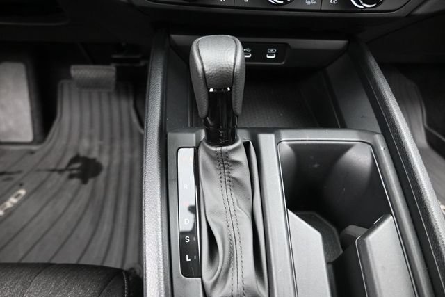Certified 2025 Honda Accord SE image 12