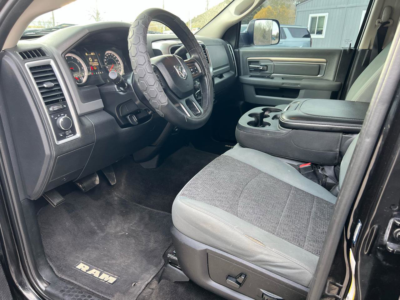 Used 2017 RAM 2500 SLT w/ Protection Group AWD/4WD image 15