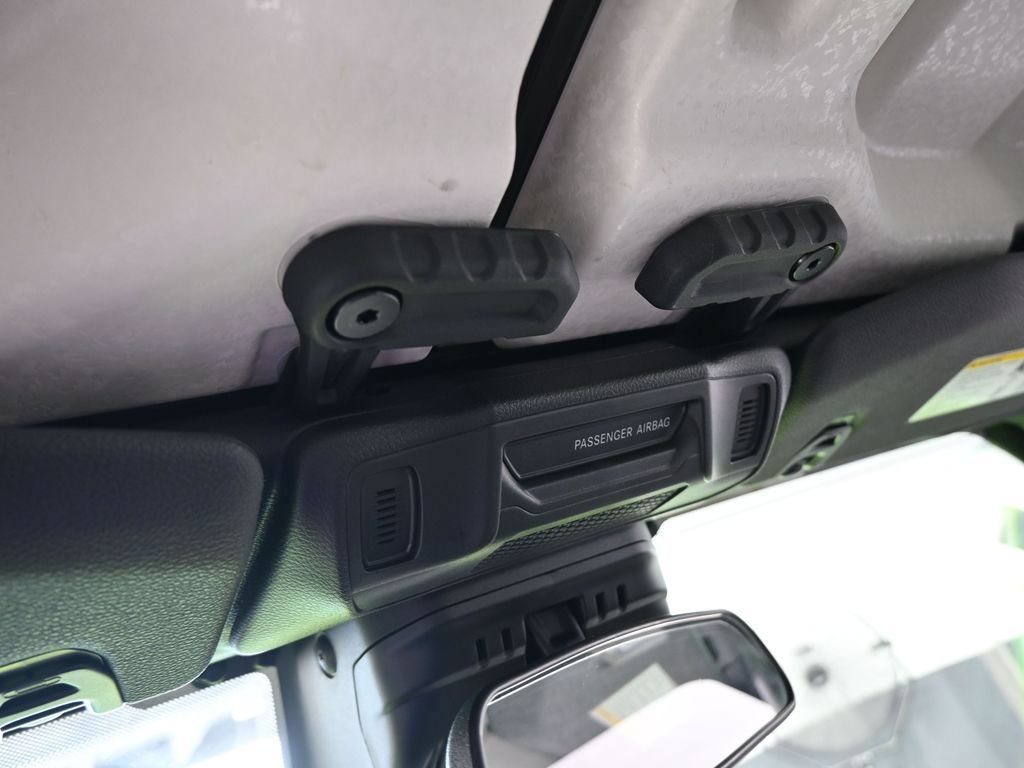 Used 2025 Jeep Gladiator Sport AWD/4WD image 23