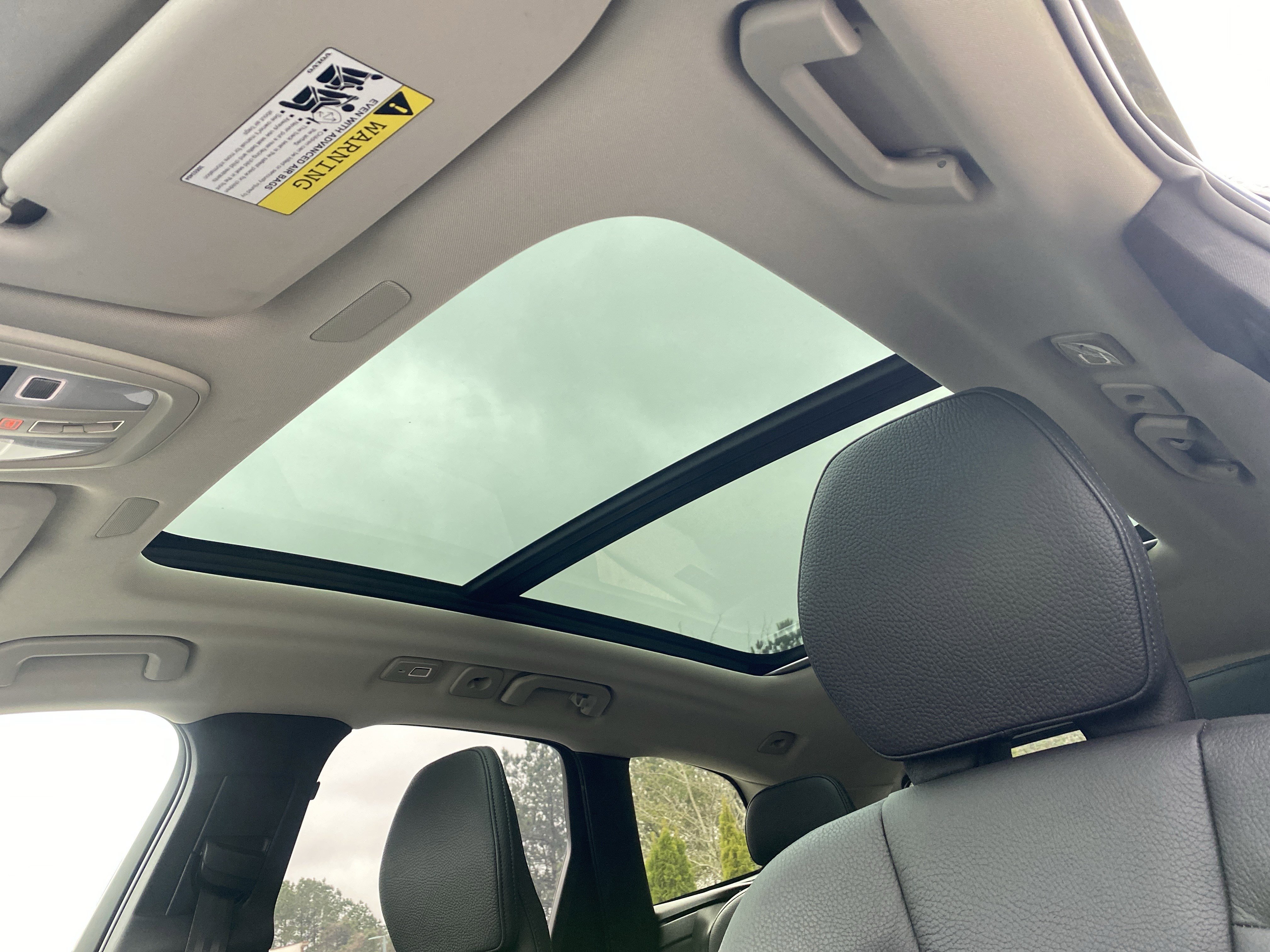 Used 2025 Volvo XC60 B5 Plus image 9