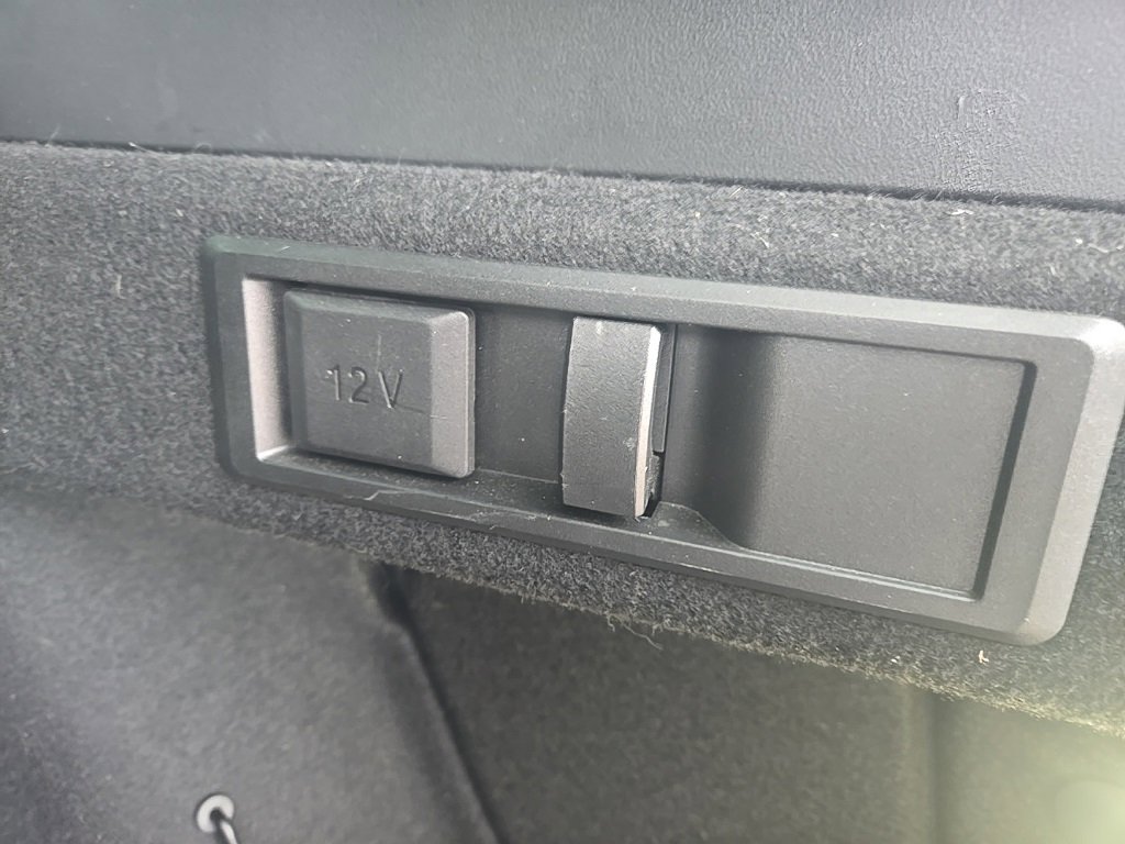 Used 2025 BMW X3 M50 w/ Premium Package image 15