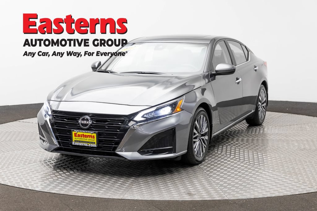 Used 2023 Nissan Altima 2.5 SV w/ SV Premium Package