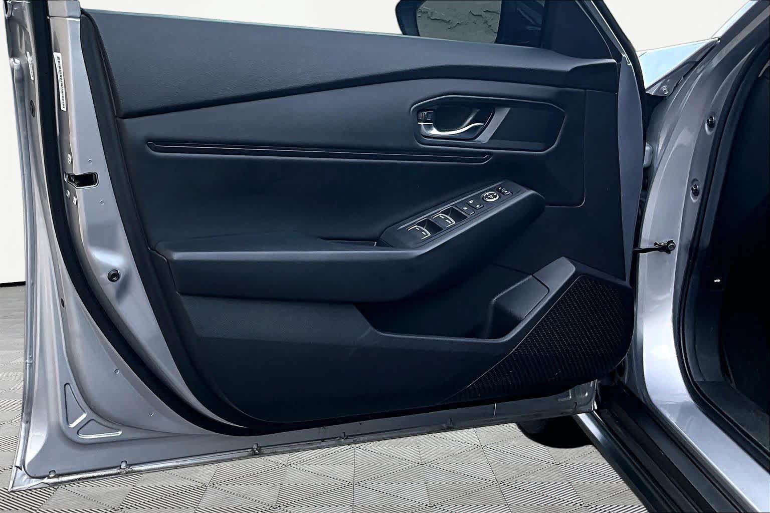 Used 2024 Honda Accord EX image 22