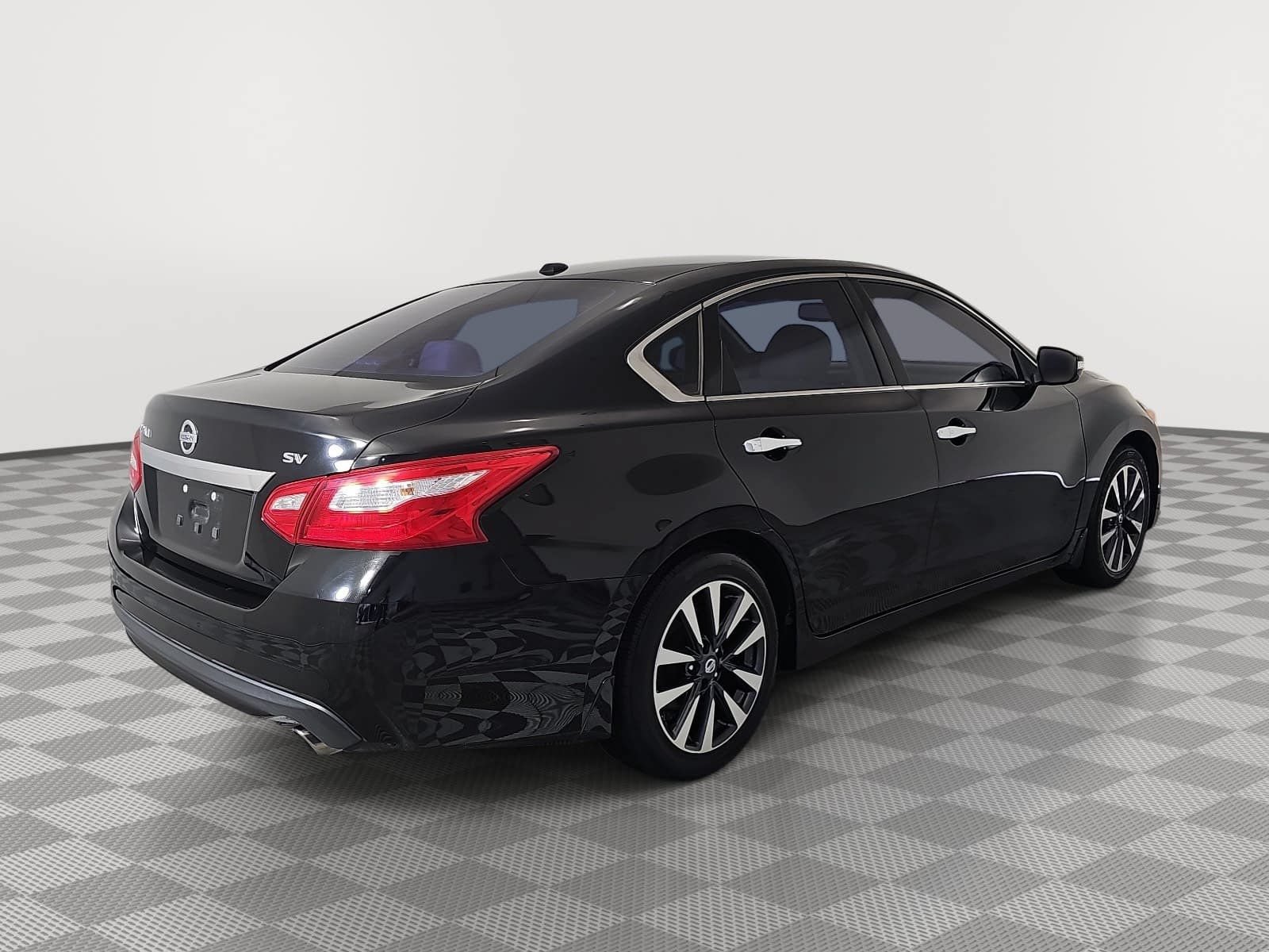 Used 2016 Nissan Altima 2.5 SV w/ Convenience Package FWD image 8