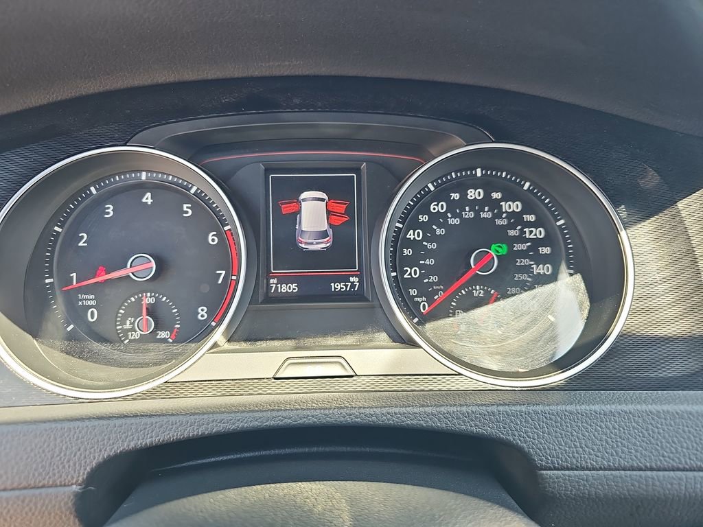 Used 2017 Volkswagen GTI Sport FWD image 27