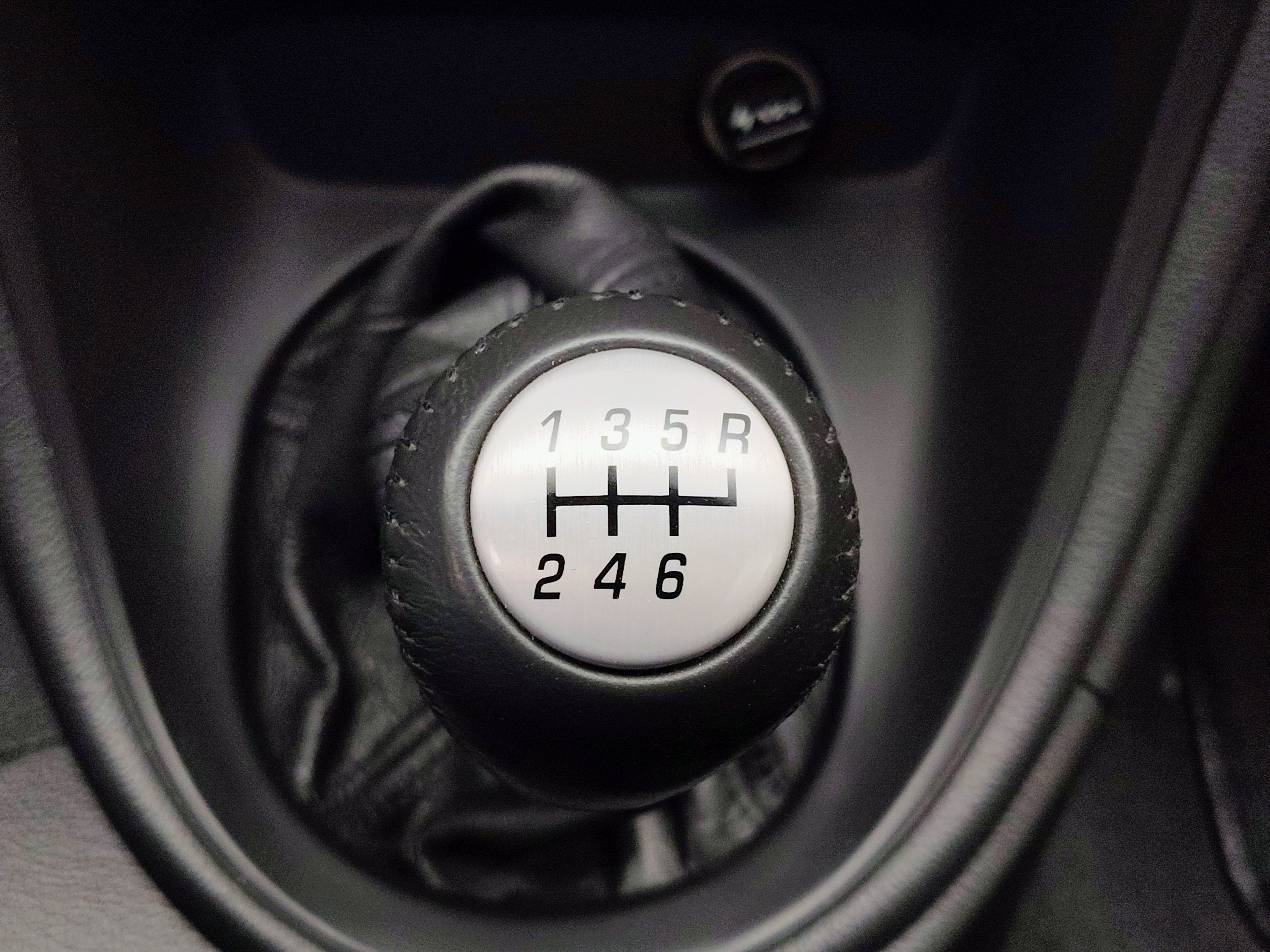 Used 2004 Ford Mustang Cobra RWD image 72