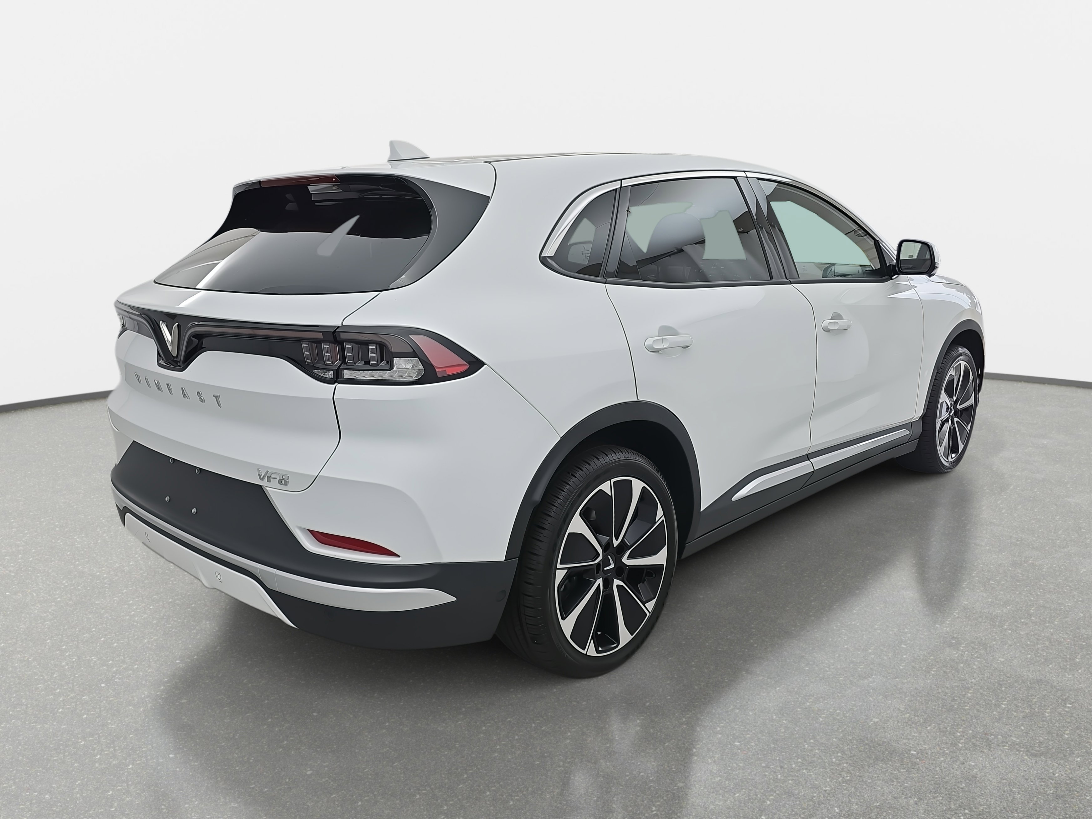 New 2025 VinFast VF 8 Plus image 5