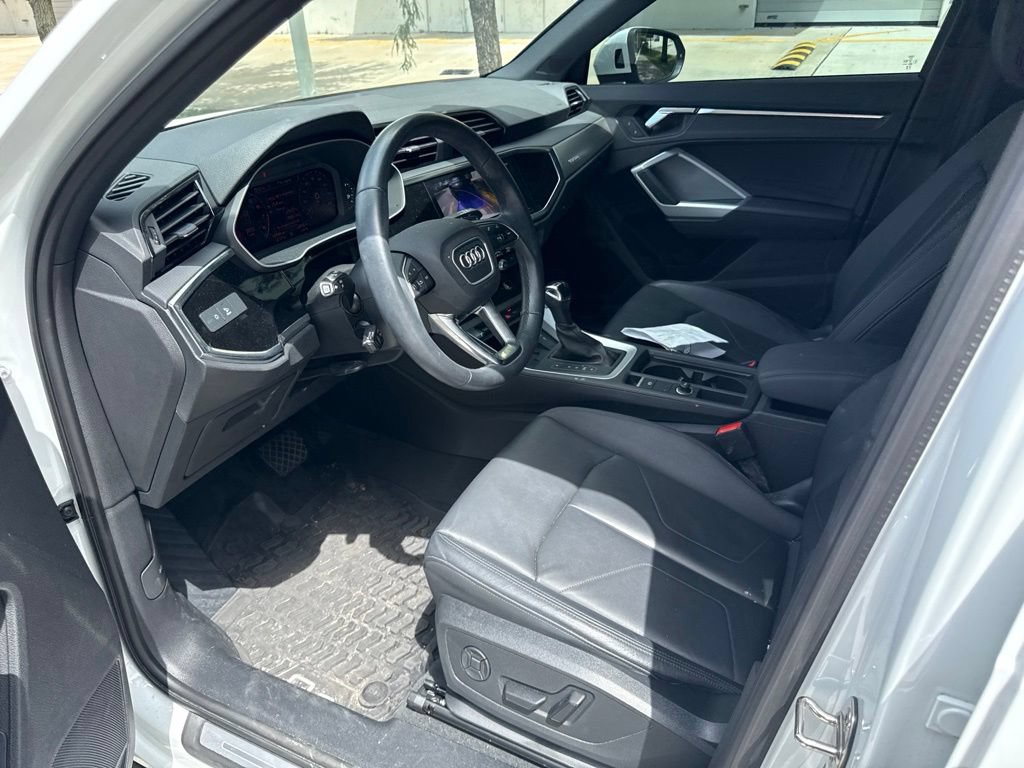 Used 2024 Audi Q3 2.0T Premium w/ Convenience Package AWD/4WD image 10