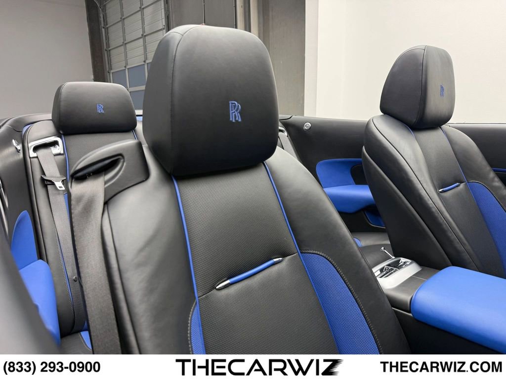 Used 2019 Rolls-Royce Dawn RWD image 26