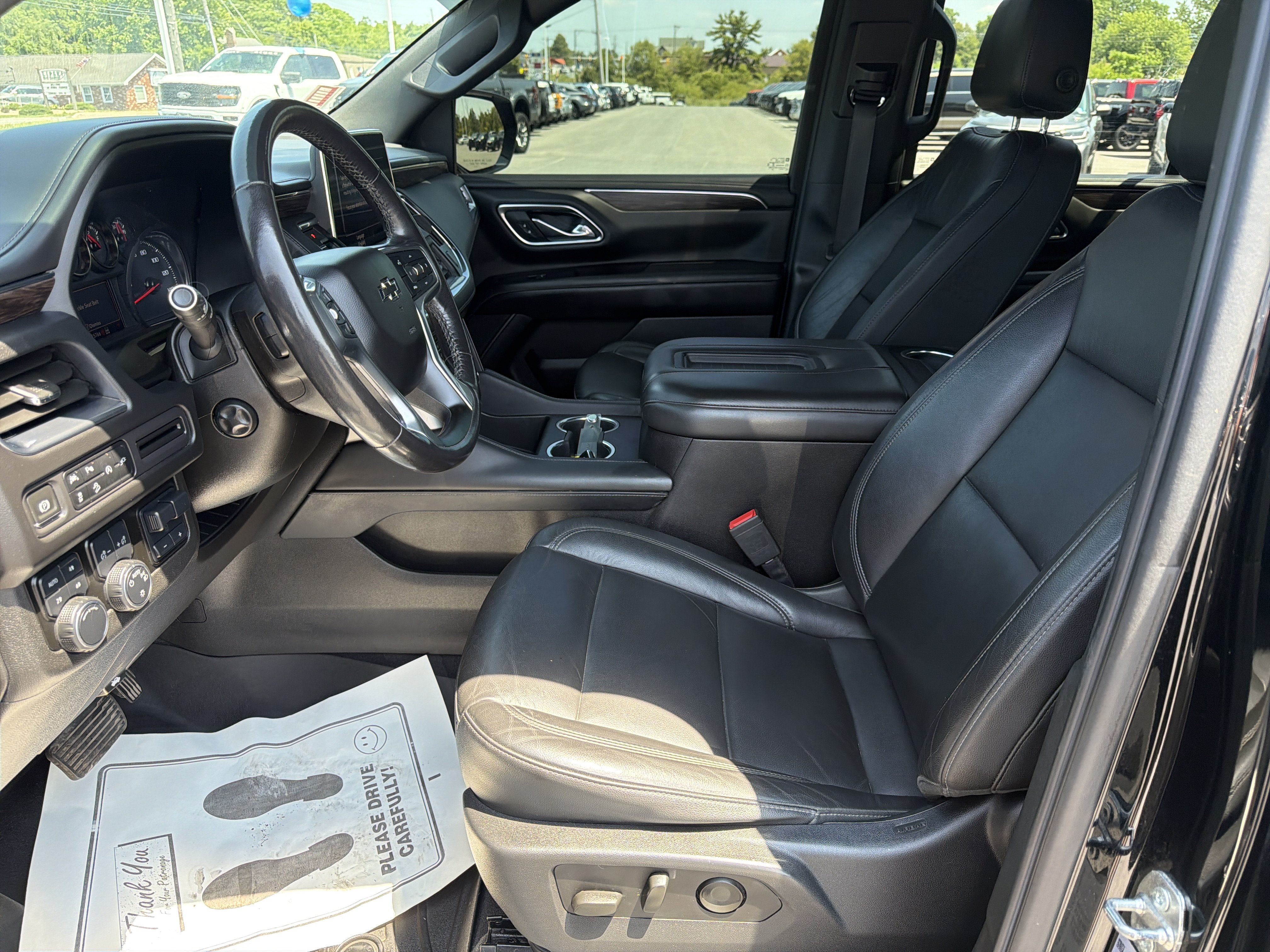 Used 2021 Chevrolet Tahoe Z71 w/ Z71 Signature Package AWD/4WD image 12