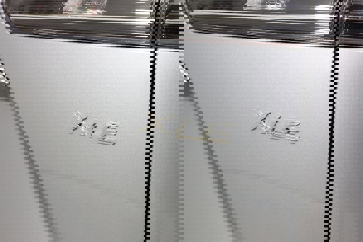 Used 2022 Toyota Corolla Cross XLE image 14