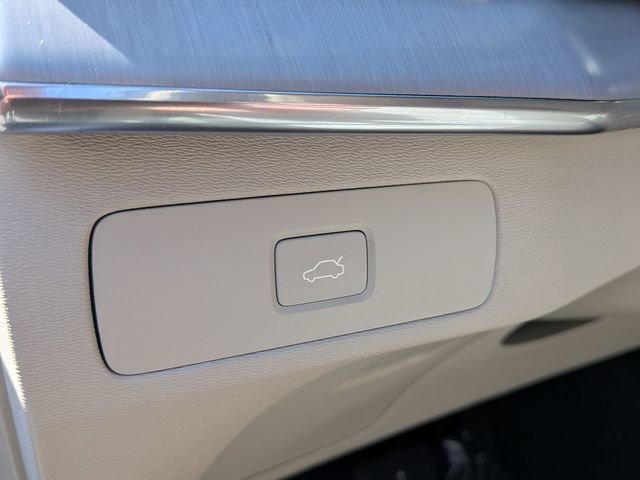 Certified 2023 Volvo XC90 B5 Core w/ Protection Package Premier AWD/4WD image 23