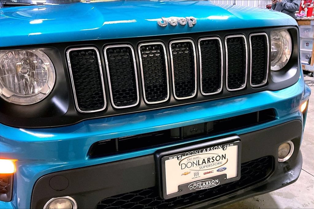 Used 2020 Jeep Renegade Latitude AWD/4WD image 12