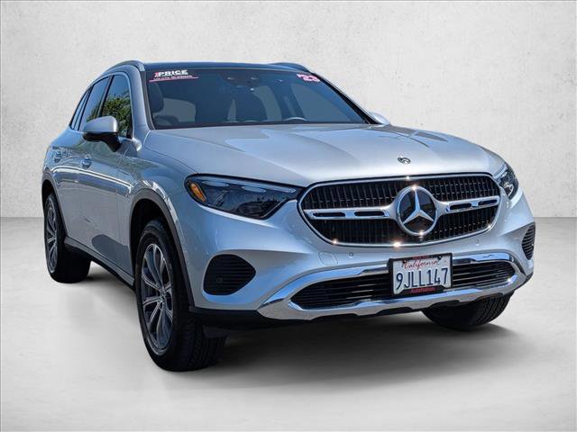 Used 2023 Mercedes-Benz GLC 300 4MATIC image 3