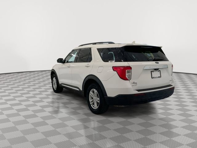 Used 2022 Ford Explorer XLT image 7