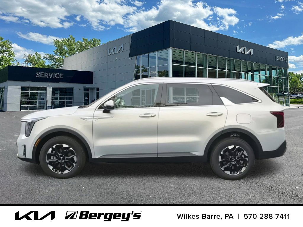 Certified 2026 Kia Sorento S w/ S Panoramic Sunroof Package AWD/4WD image 5