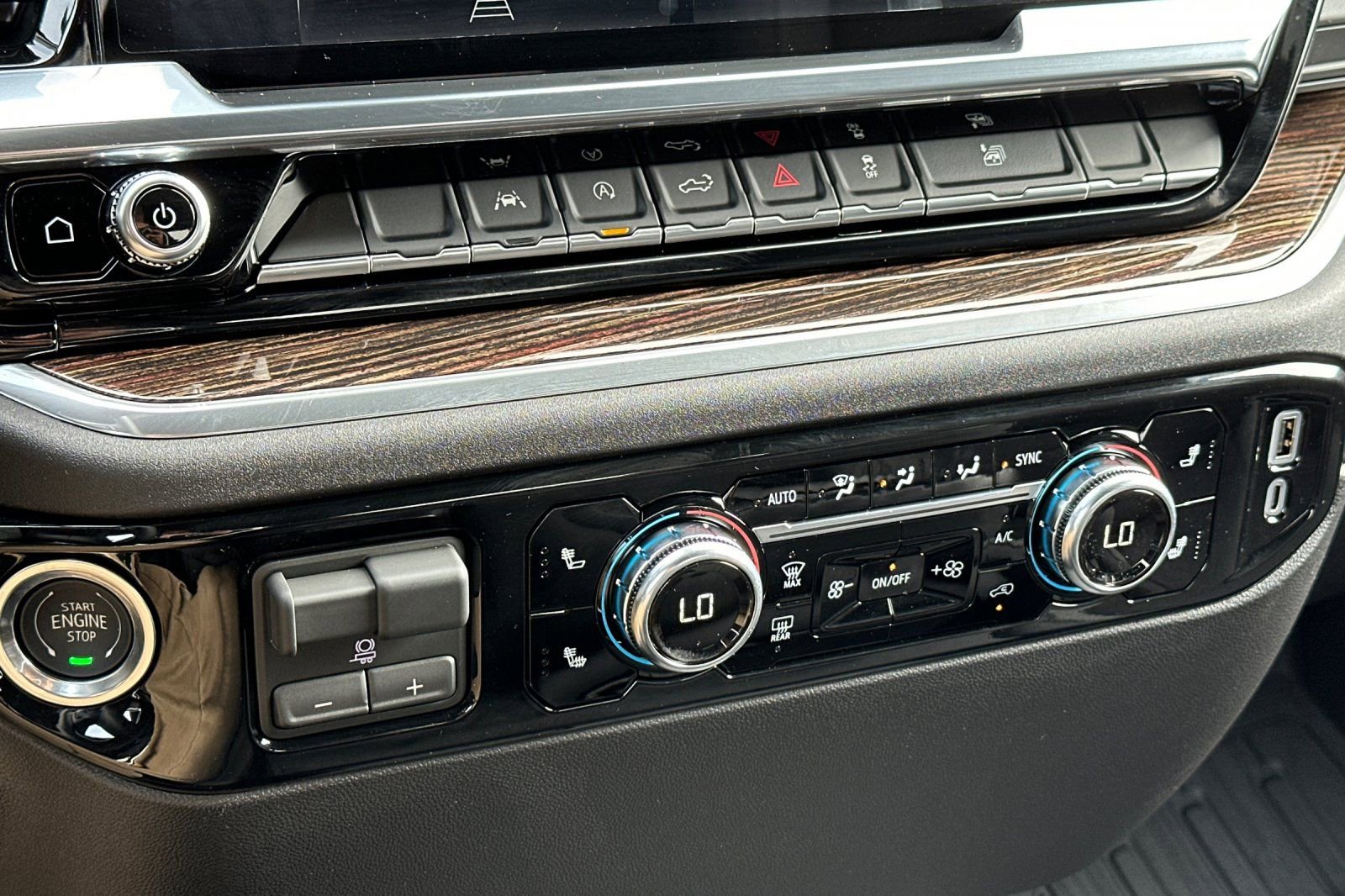 New 2026 GMC Sierra 1500 Elevation w/ Elevation Select Package image 21