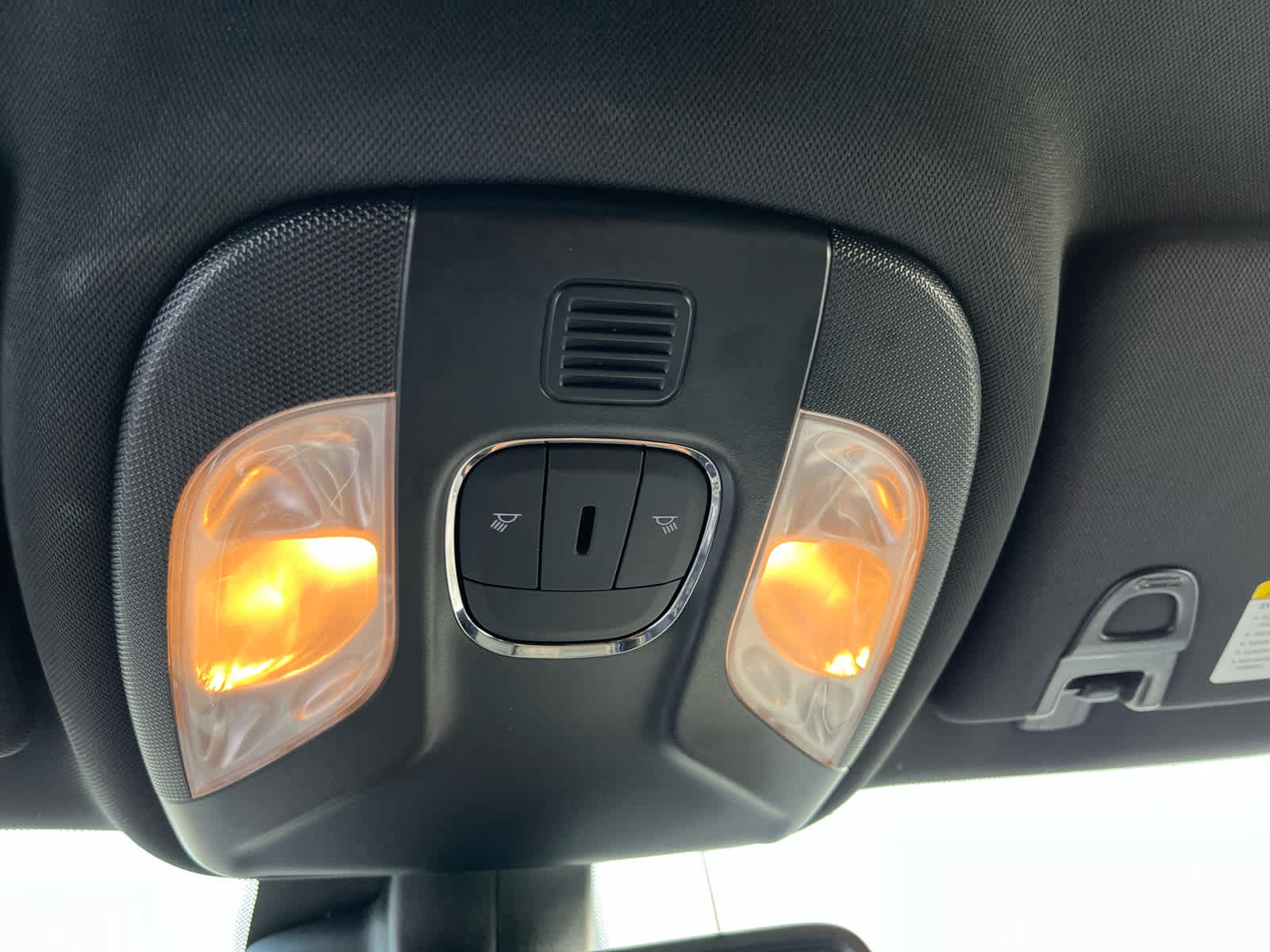 Used 2025 Jeep Compass Limited AWD/4WD image 19