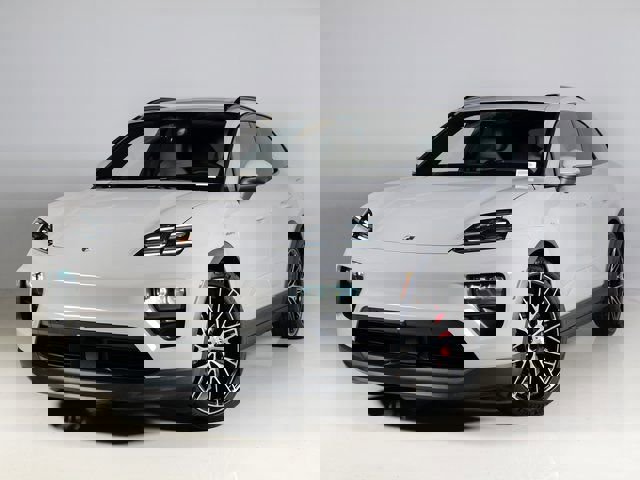 New 2026 Porsche Macan 4S Electric image 1