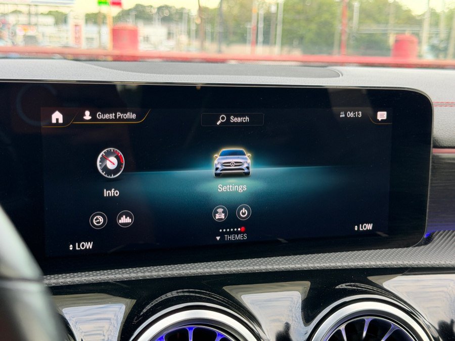 Used 2023 Mercedes-Benz CLA 250 4MATIC image 59