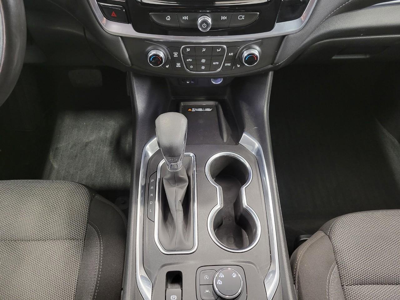 Used 2022 Chevrolet Traverse LT AWD/4WD image 17