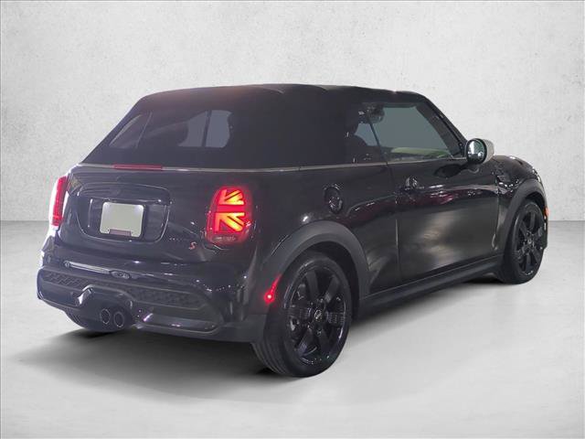 Used 2024 MINI Cooper S w/ Signature Upholstery Package FWD image 5
