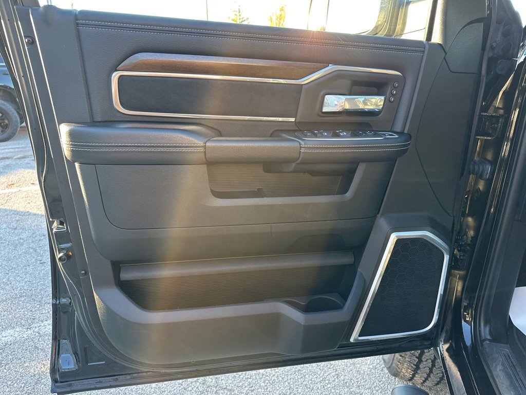 Used 2022 RAM 2500 Laramie image 58