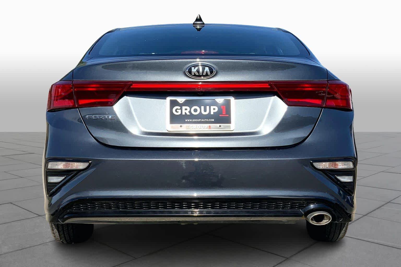 Used 2021 Kia Forte LXS FWD image 9
